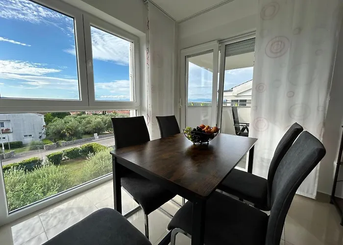 Morena * マリンスカ